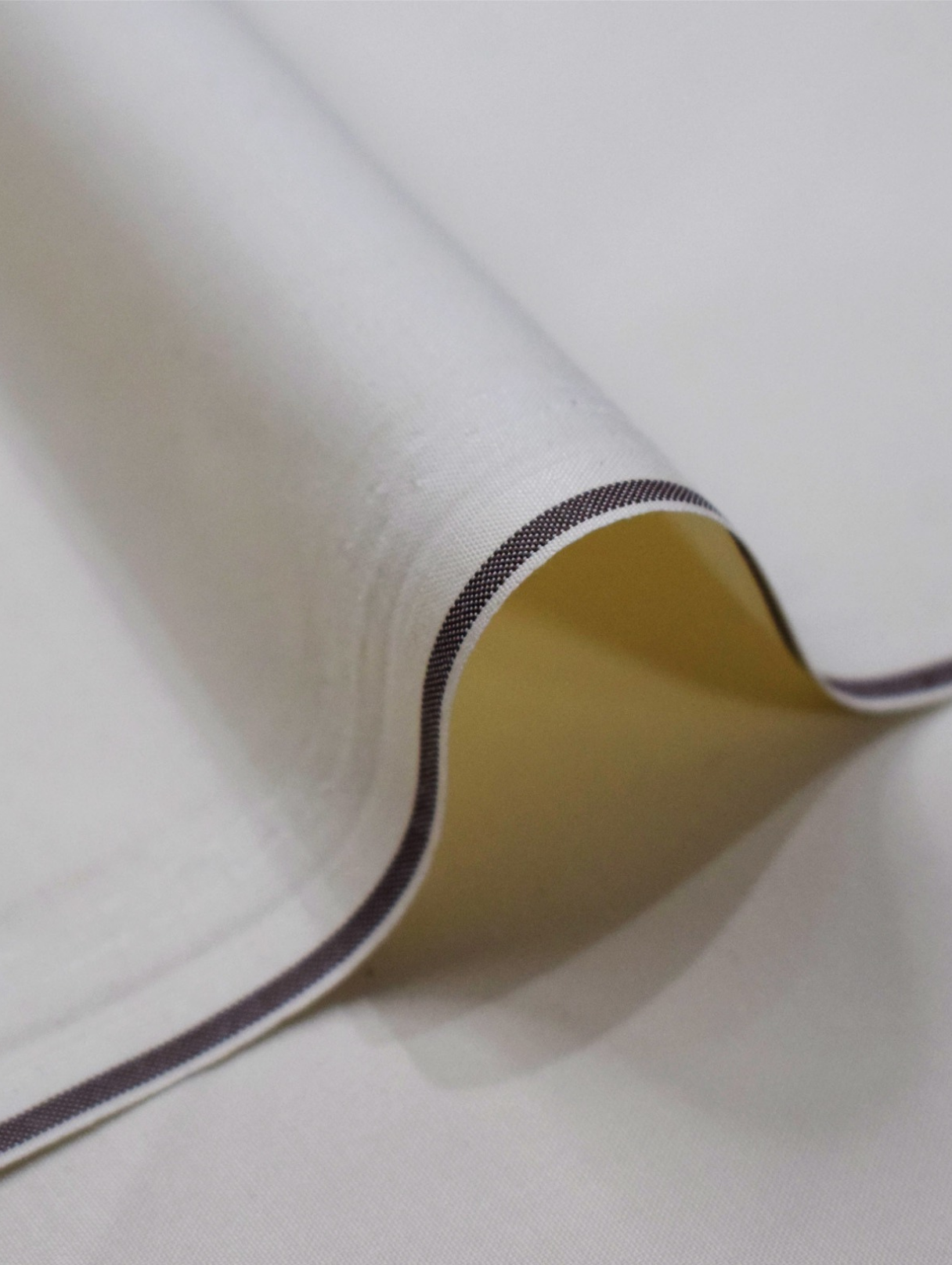 Men's Unstitched China Boski 8/6 Pound Suit